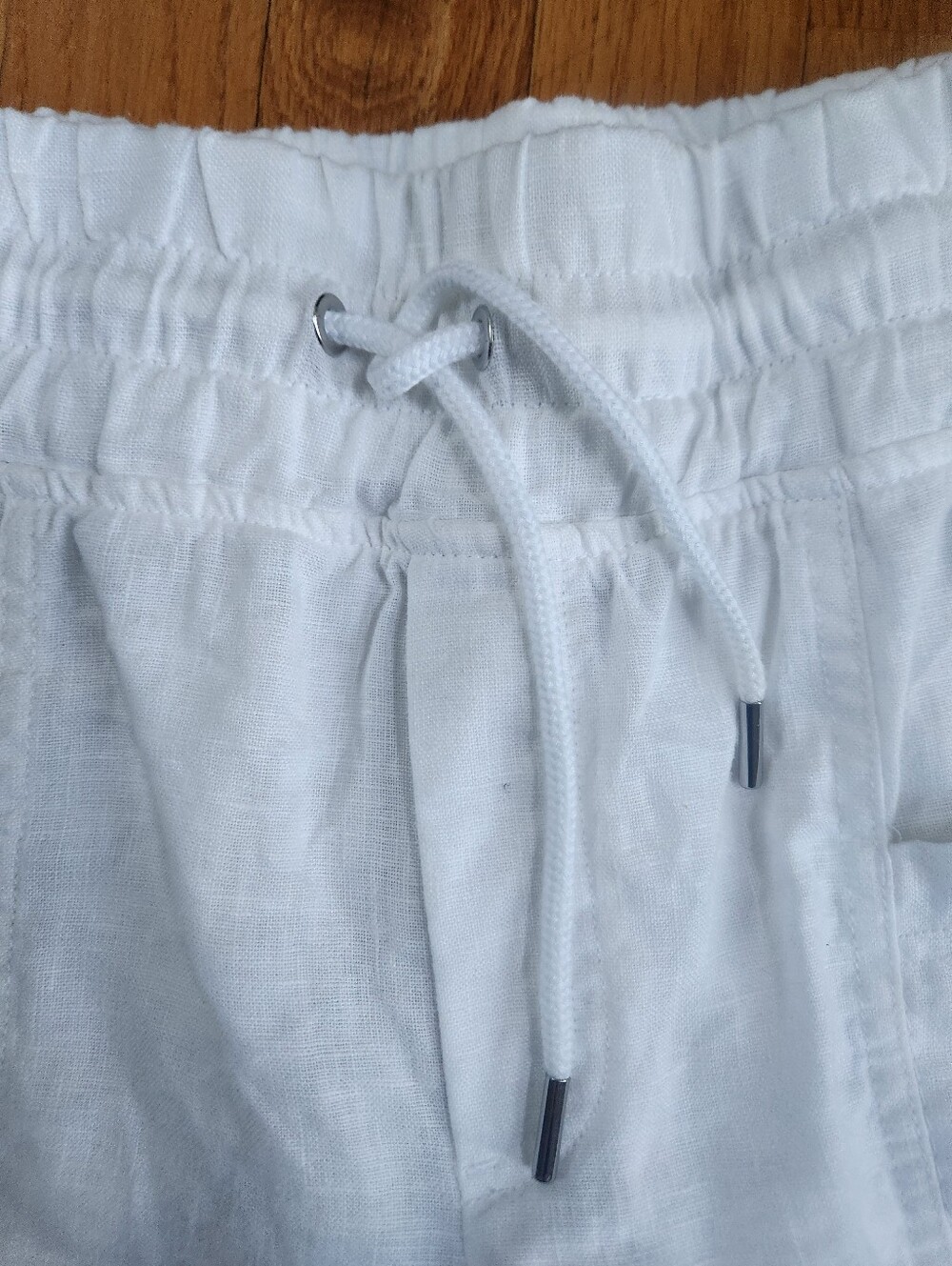 Athleta Women's White Cabo Linen Shorts - Picture 5 of 9